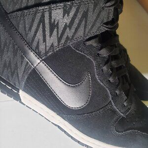 Nike Dunk Sky Hi Wedge Sneaker SKU#543258-002 -Sz10 shipping incl